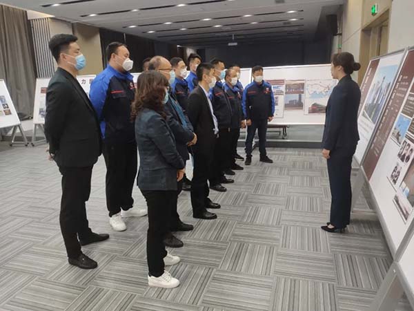 AGׯ�С�(�й�)����