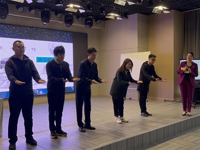 AGׯ�С�(�й�)����