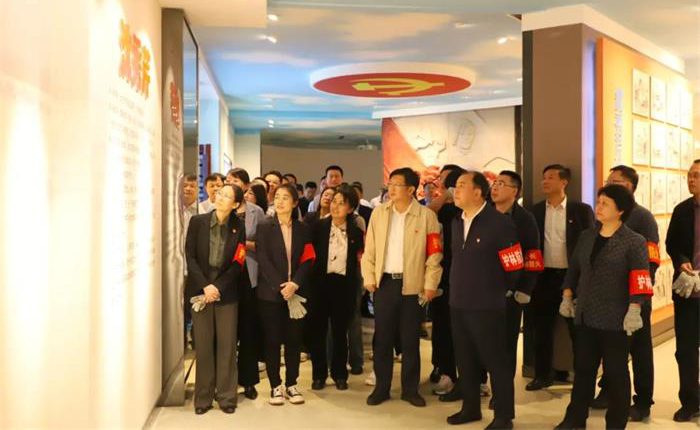 AGׯ�С�(�й�)����