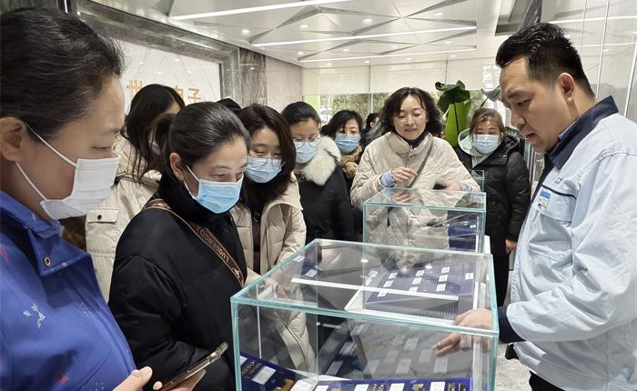 AGׯ�С�(�й�)����