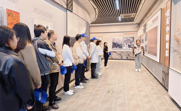 AGׯ�С�(�й�)����